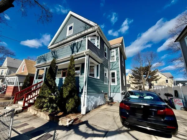 $2,150 | 202 Fayette Street, Unit 2, Quincy, MA 02170