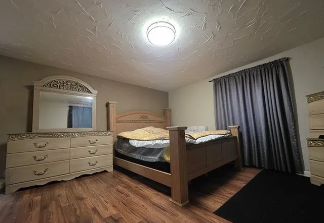 $359,900 | 10530 South 82nd Court, Palos Hills, IL 60465