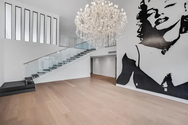 a view of entryway and hall