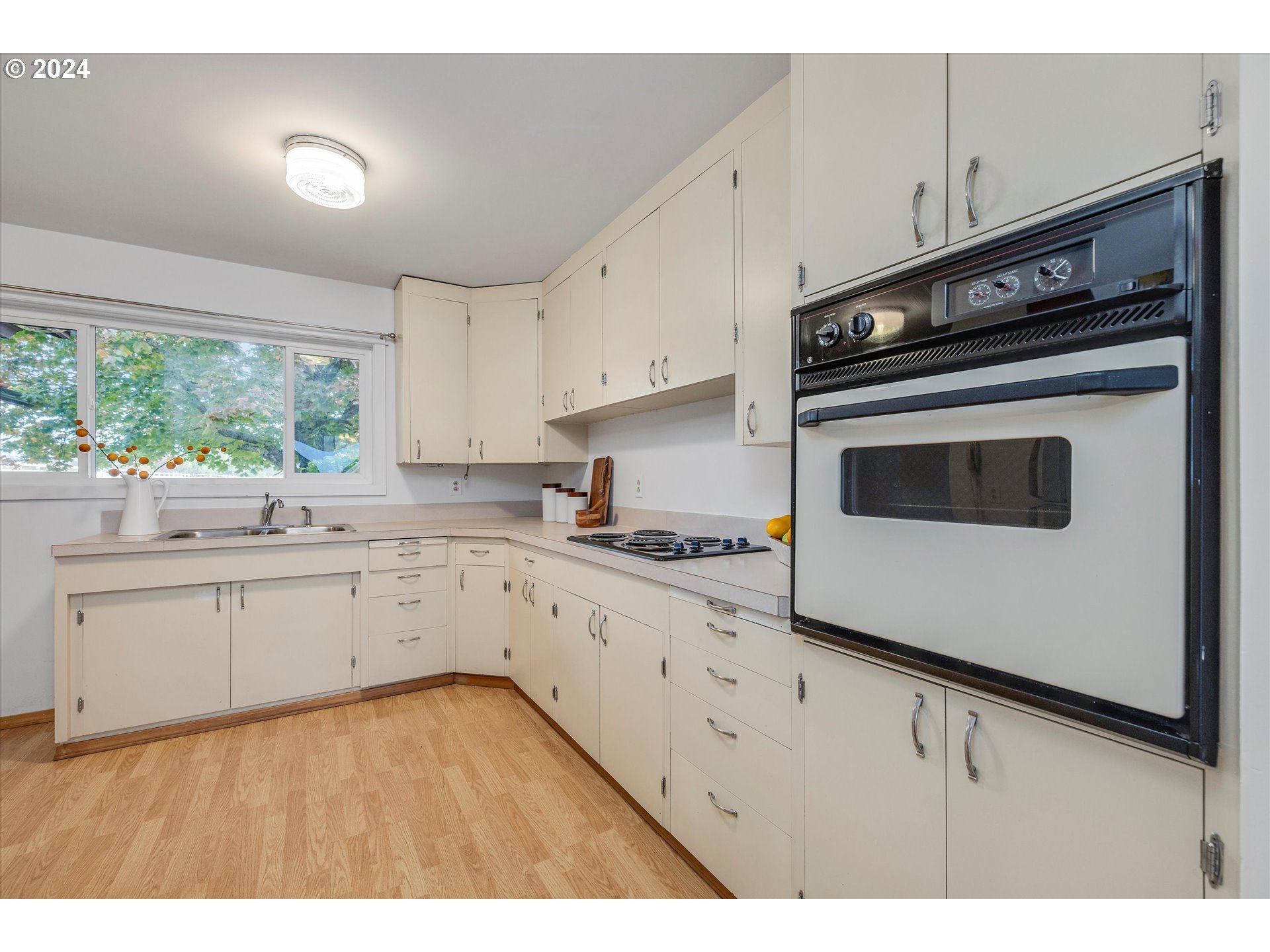 2996 Kusisto Road Hood River, OR 97031 - Photo 20 of 44 Gallery Image 20