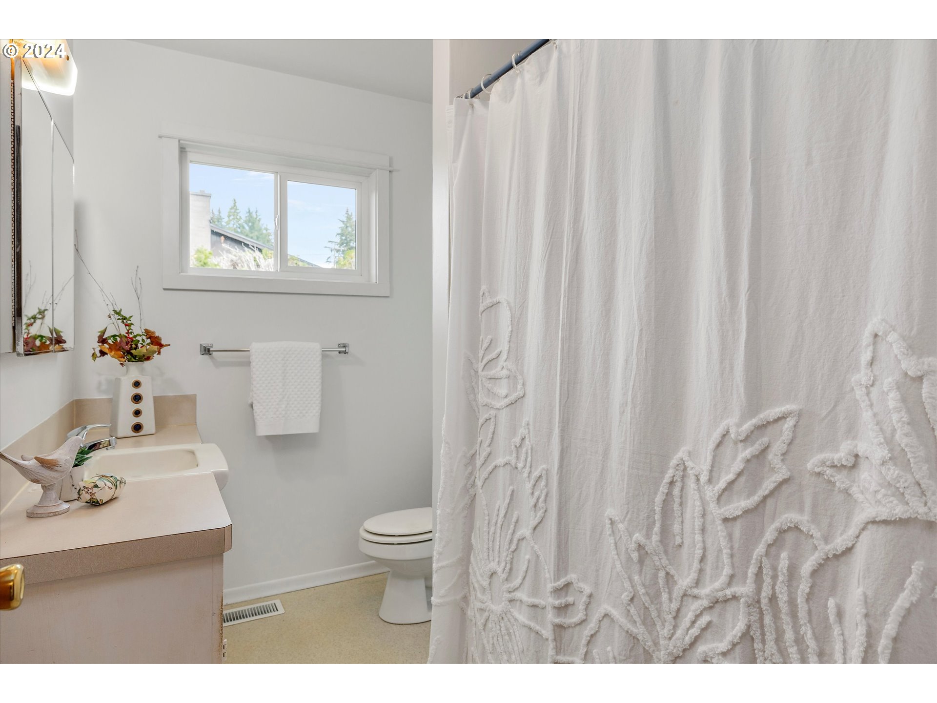 2996 Kusisto Road Hood River, OR 97031 - Photo 26 of 44 Gallery Image 26
