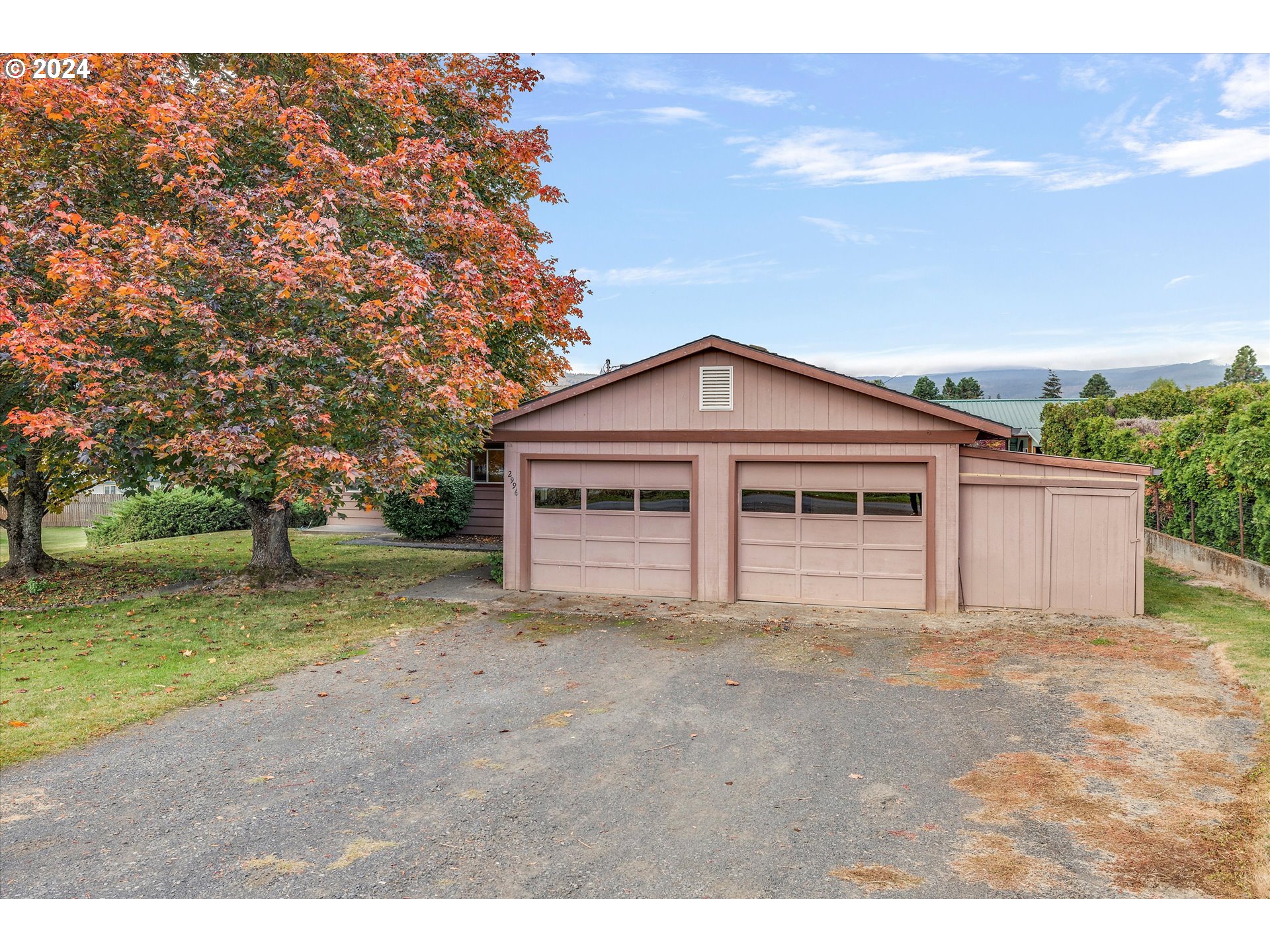 2996 Kusisto Road Hood River, OR 97031 - Photo 3 of 44 Gallery Image 3