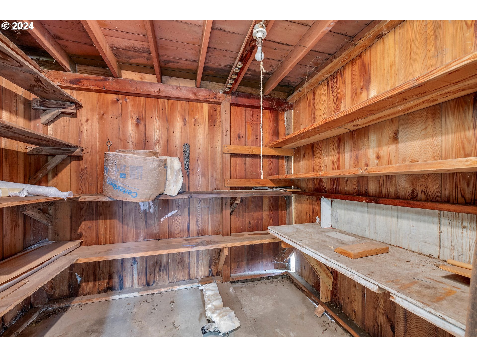 2996 Kusisto Road Hood River, OR 97031 - Photo 33 of 44 Gallery Image 33