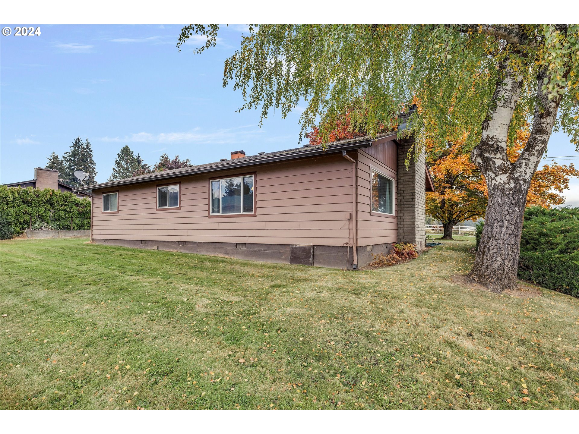2996 Kusisto Road Hood River, OR 97031 - Photo 5 of 44 Gallery Image 5