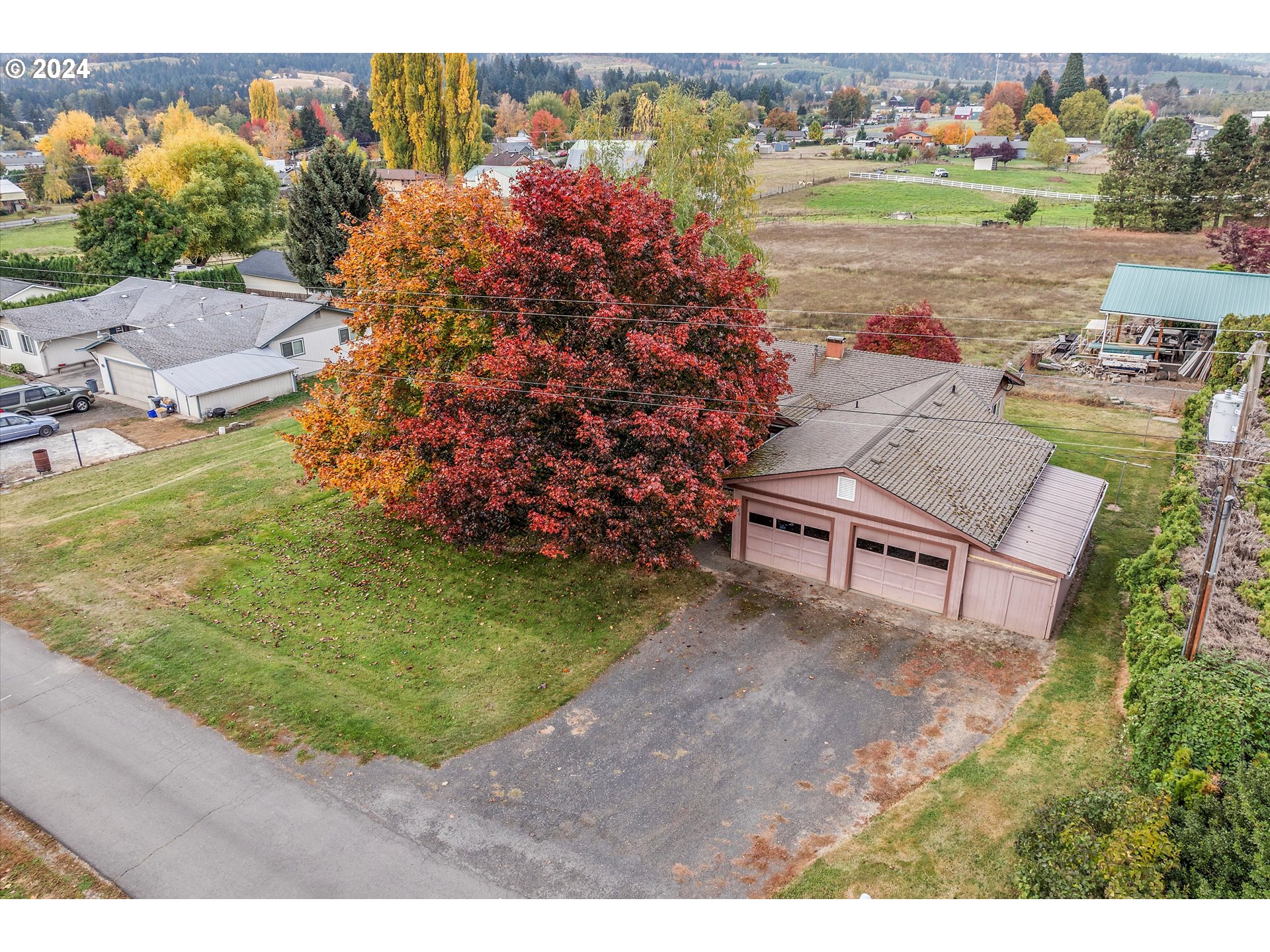 2996 Kusisto Road Hood River, OR 97031 - Photo 6 of 44 Gallery Image 6