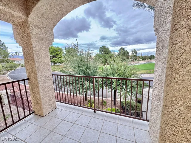 $339,000 | 4900 Black Bear Road, Unit 204, Las Vegas, NV 89149