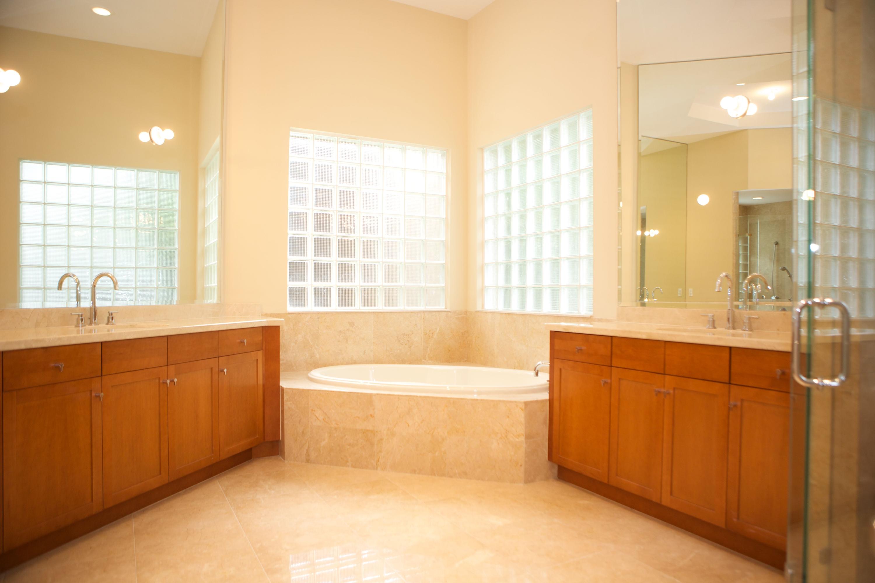 17995 Lake Azure Way Boca Raton, FL 33496 - Photo 28 of 61 Full view master bathroom