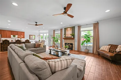 $850,000 | 112 Hobby Horse, Liberty Hill, TX 78642