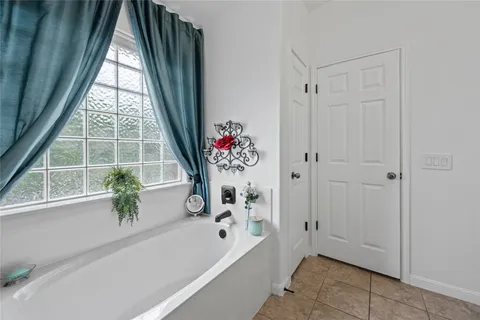 $850,000 | 112 Hobby Horse, Liberty Hill, TX 78642