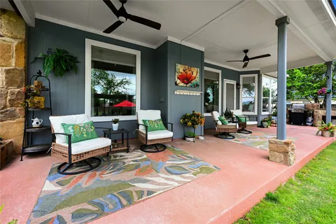 $850,000 | 112 Hobby Horse, Liberty Hill, TX 78642