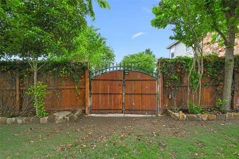 $850,000 | 112 Hobby Horse, Liberty Hill, TX 78642
