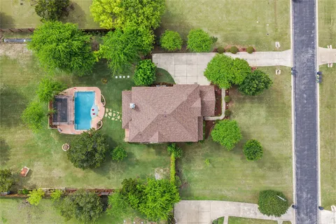 $850,000 | 112 Hobby Horse, Liberty Hill, TX 78642