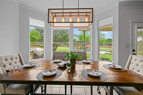 $850,000 | 112 Hobby Horse, Liberty Hill, TX 78642