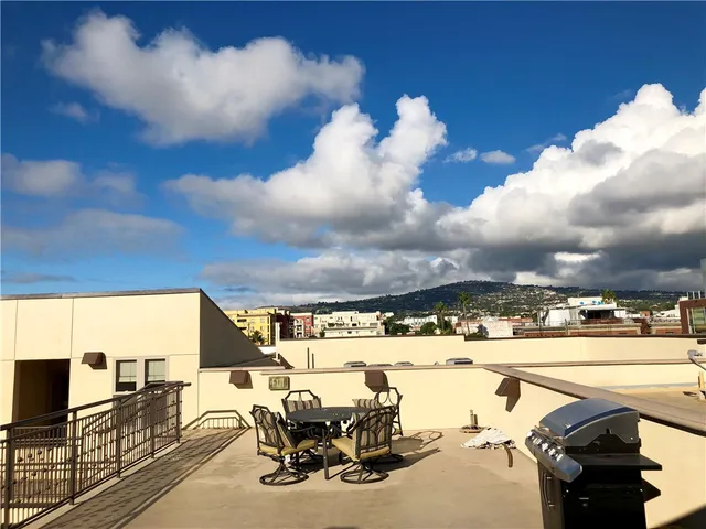 $2,200 | 255 West 7th Street, Unit 13, San Pedro, CA 90731