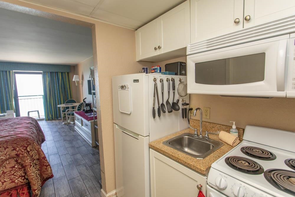 2207 South Ocean Boulevard, Unit 1506 Myrtle Beach, SC 29577 - Photo 3 of 43