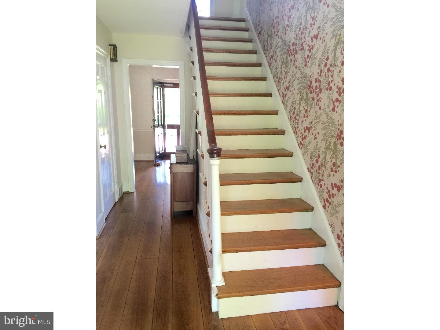 611 Manor Road Narberth, PA 19096 - Photo 9 of 24