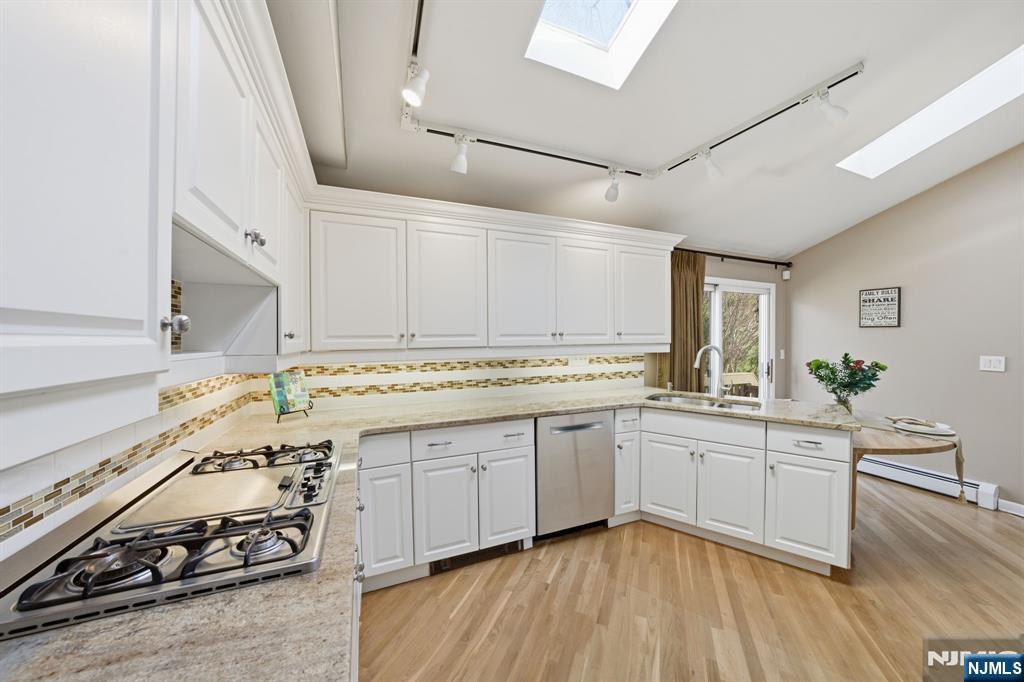 119 Herrick Road Wayne, NJ 07470 - Photo 13 of 47