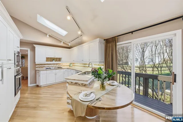 $989,000 | 119 Herrick Road, Wayne, NJ 07470