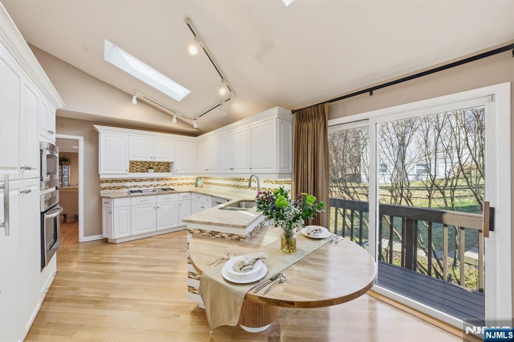 119 Herrick Road Wayne, NJ 07470 - Photo 18 of 47