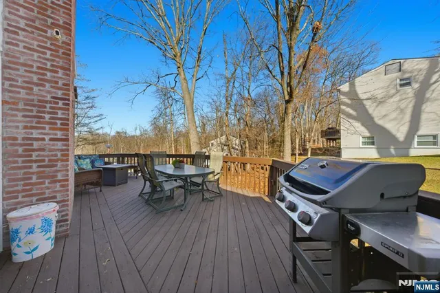 $989,000 | 119 Herrick Road, Wayne, NJ 07470