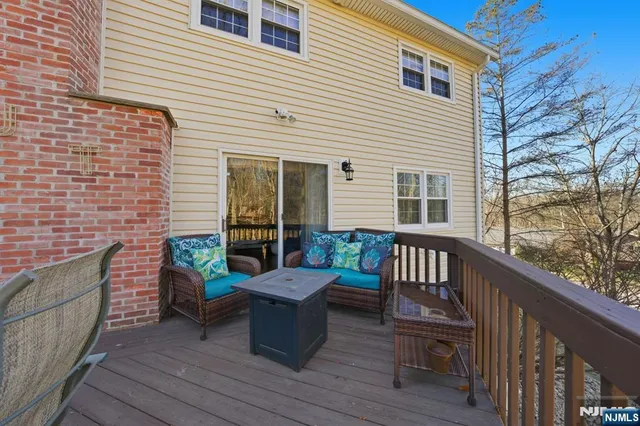 $989,000 | 119 Herrick Road, Wayne, NJ 07470