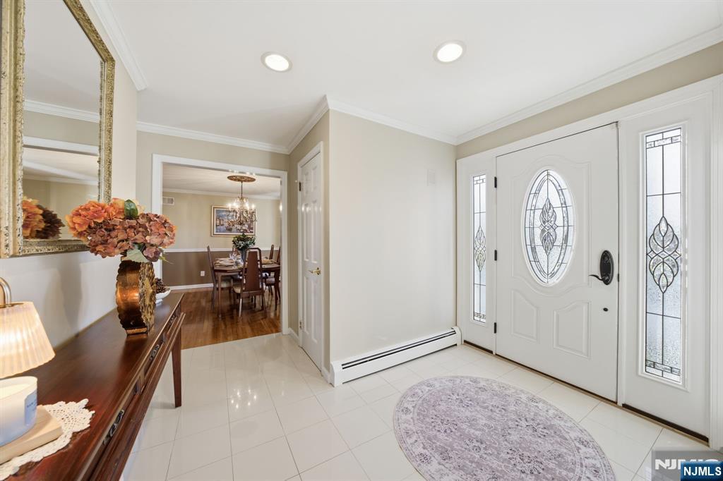 119 Herrick Road Wayne, NJ 07470 - Photo 8 of 47