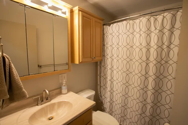 $189,900 | 10 Hubbard Farms Road, Unit 6, Orono, ME 04473