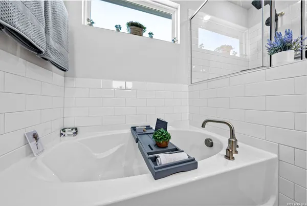 $2,495 | 216 Brook Shadow, Cibolo, TX 78108