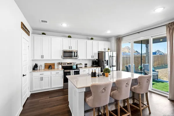 $2,495 | 216 Brook Shadow, Cibolo, TX 78108