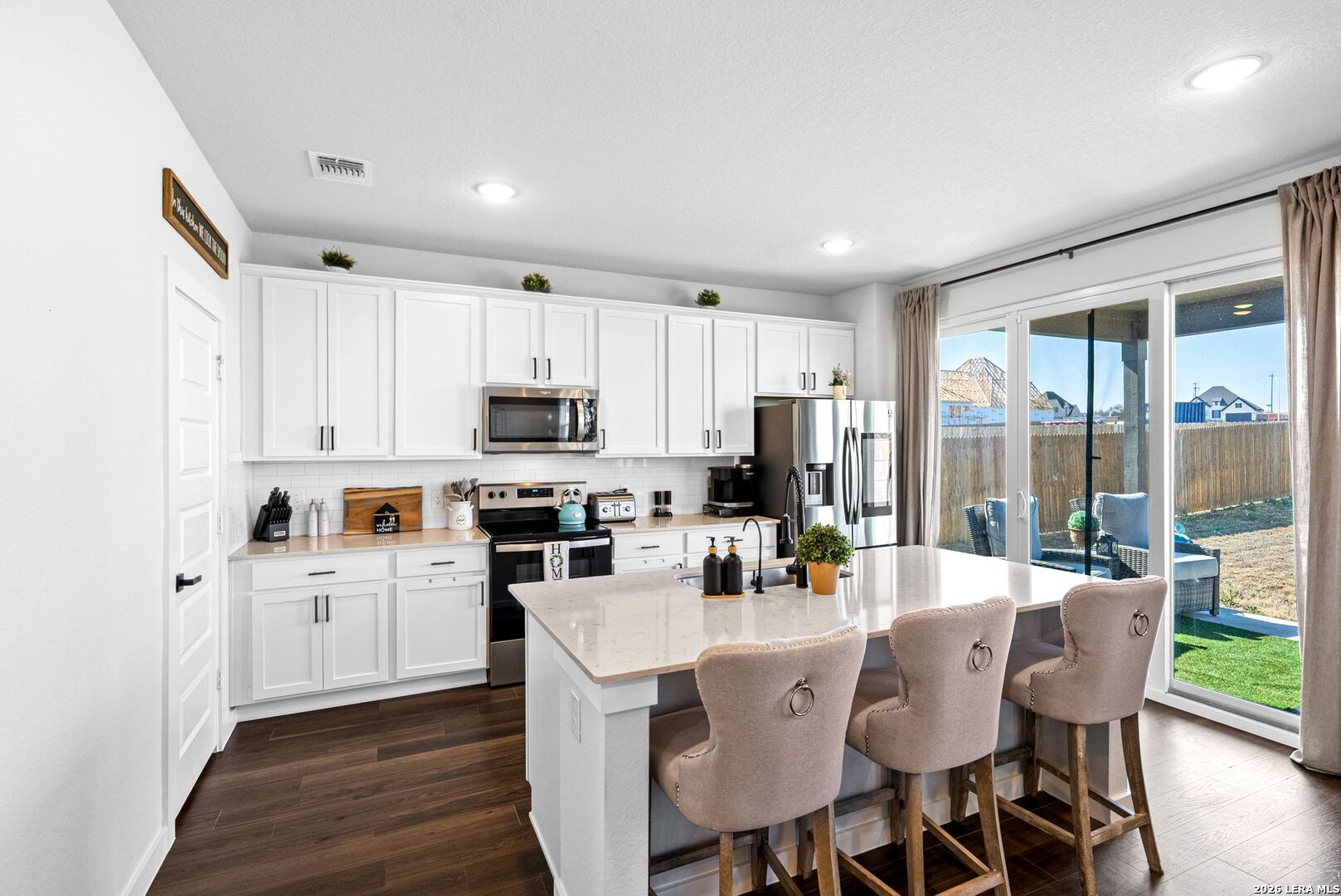 216 Brook Shadow Cibolo, TX 78108 - Photo 10 of 43