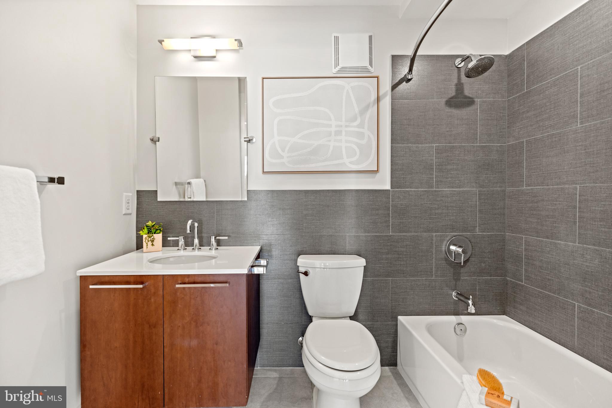 1634 14th Street Northwest, Unit 403 Washington, DC 20009 - Photo 18 of 25