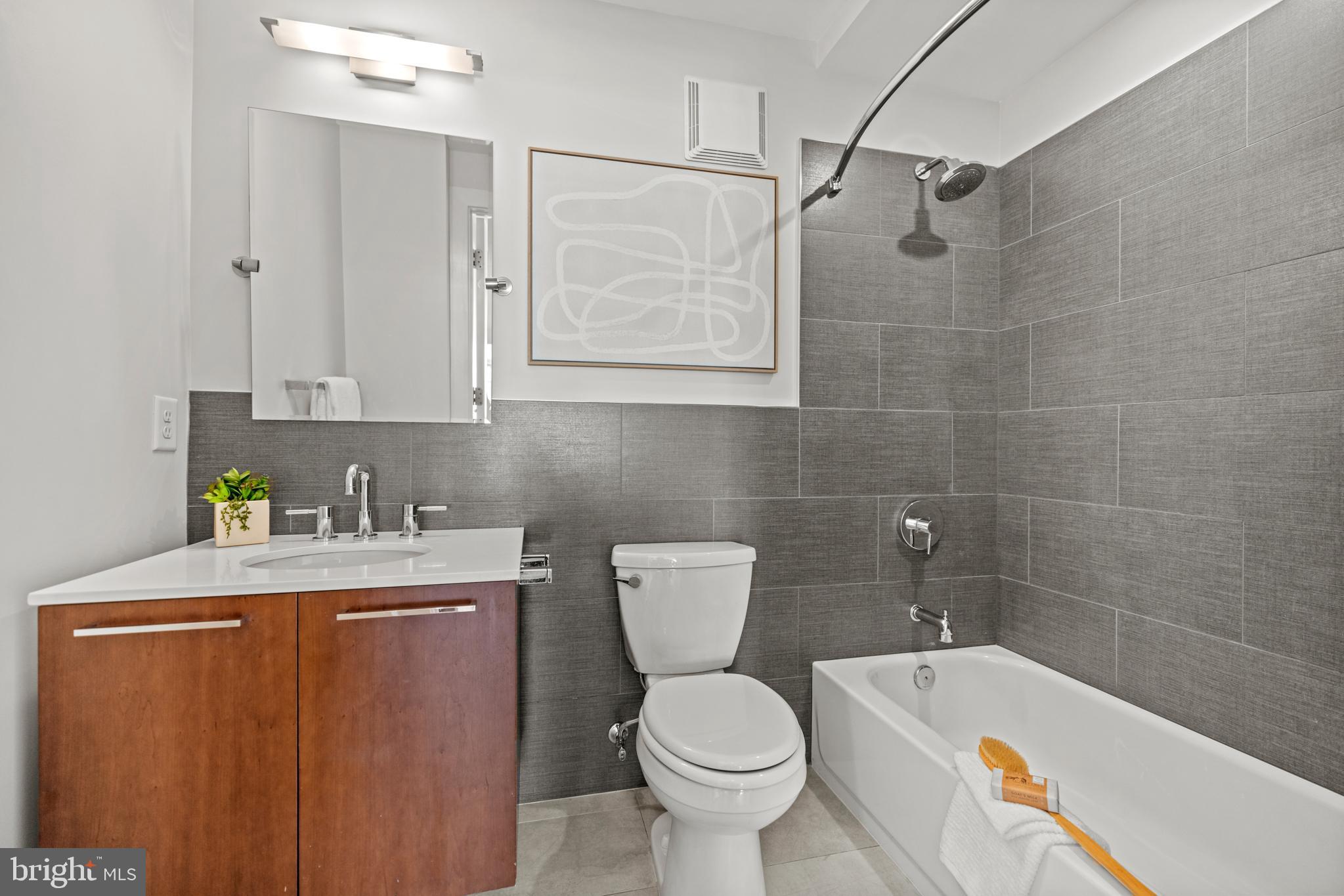 1634 14th Street Northwest, Unit 403 Washington, DC 20009 - Photo 19 of 25