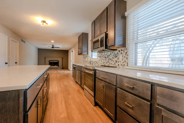 $320,000 | 407 Grandview Drive, Normal, IL 61761