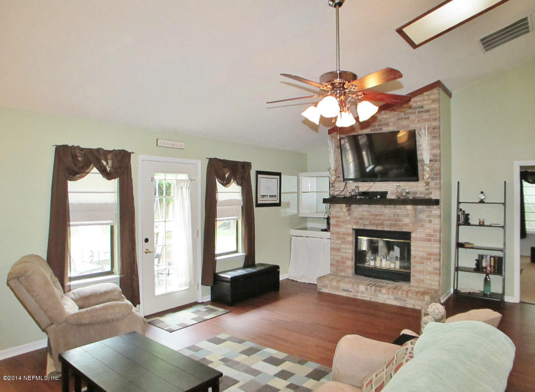 9958 Hawks Hollow Road Jacksonville, FL 32257 - Photo 3 of 22 Living Room