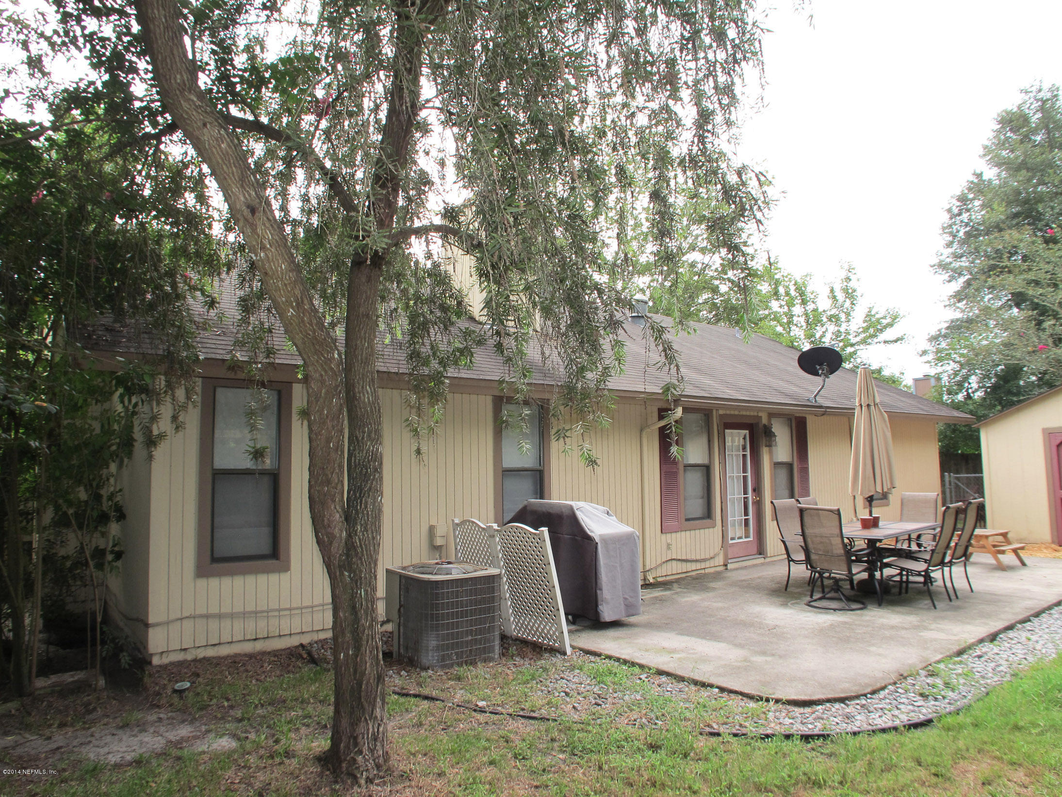 9958 Hawks Hollow Road Jacksonville, FL 32257 - Photo 10 of 22 Rear View
