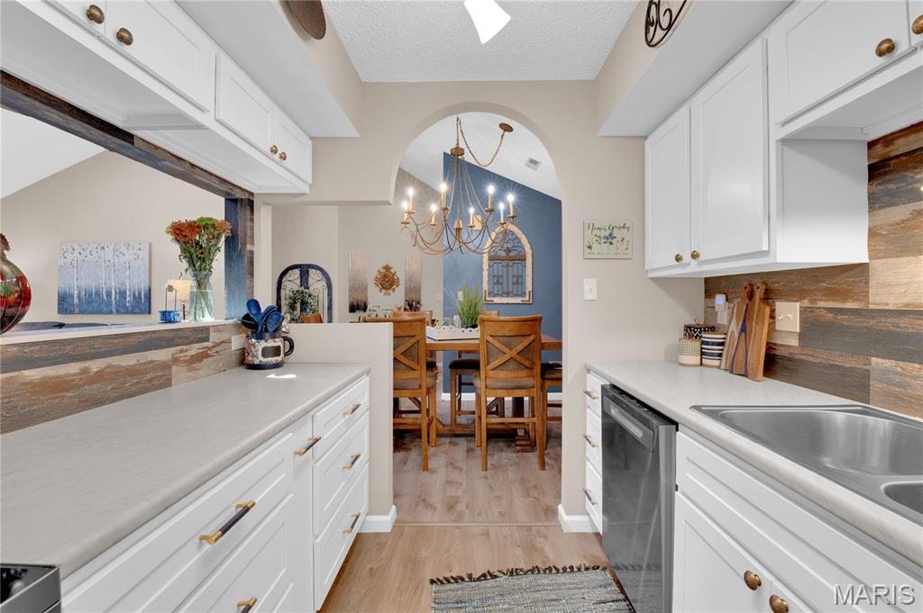 136 Shirley Ridge Drive, Unit 136C St. Charles, MO 63304 - Photo 3 of 26