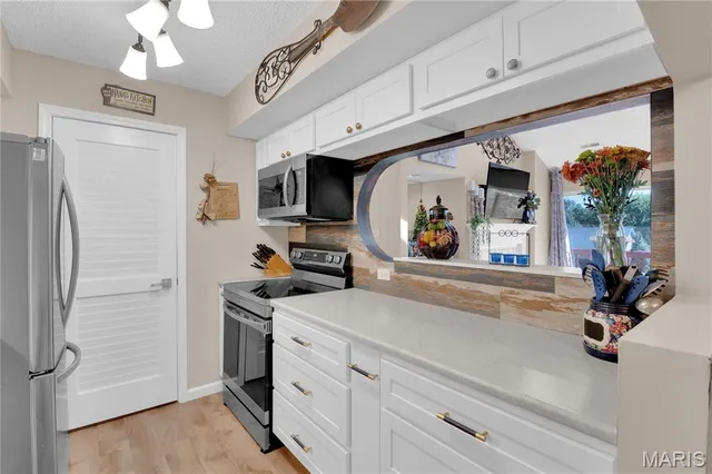 $199,900 | 136 Shirley Ridge Drive, Unit 136C, St. Charles, MO 63304