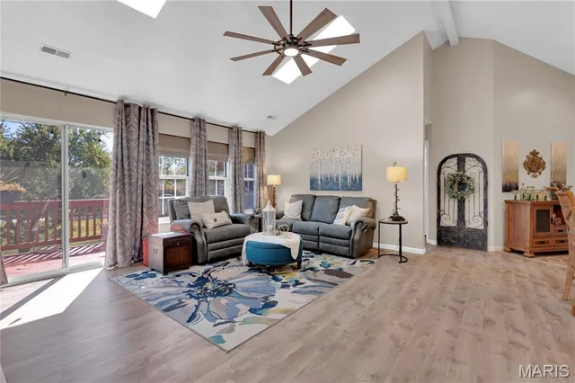 $199,900 | 136 Shirley Ridge Drive, Unit 136C, St. Charles, MO 63304