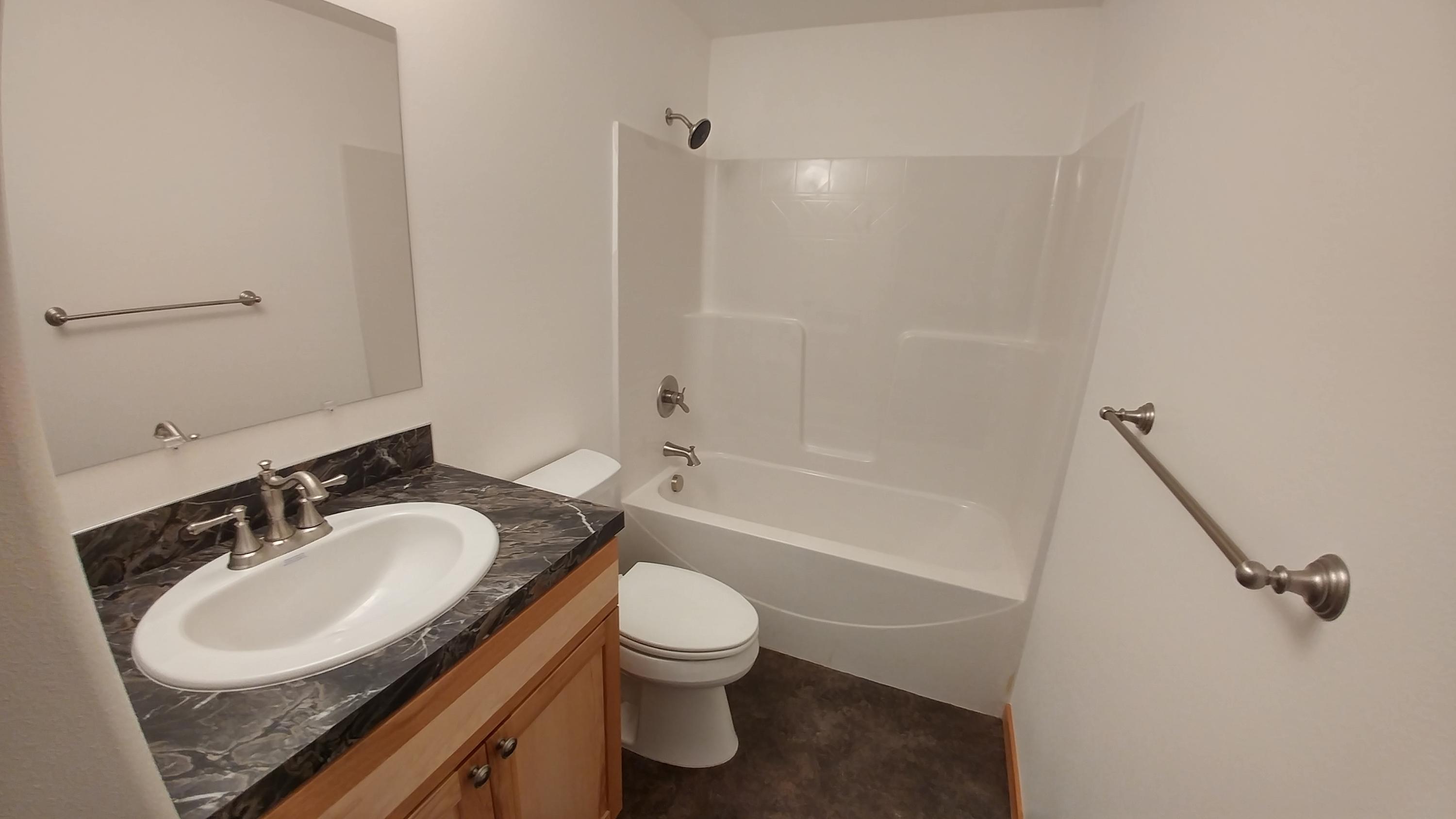 240 Hummingbird Lane Tillamook, OR 97141 - Photo 7 of 8 Guest Bath