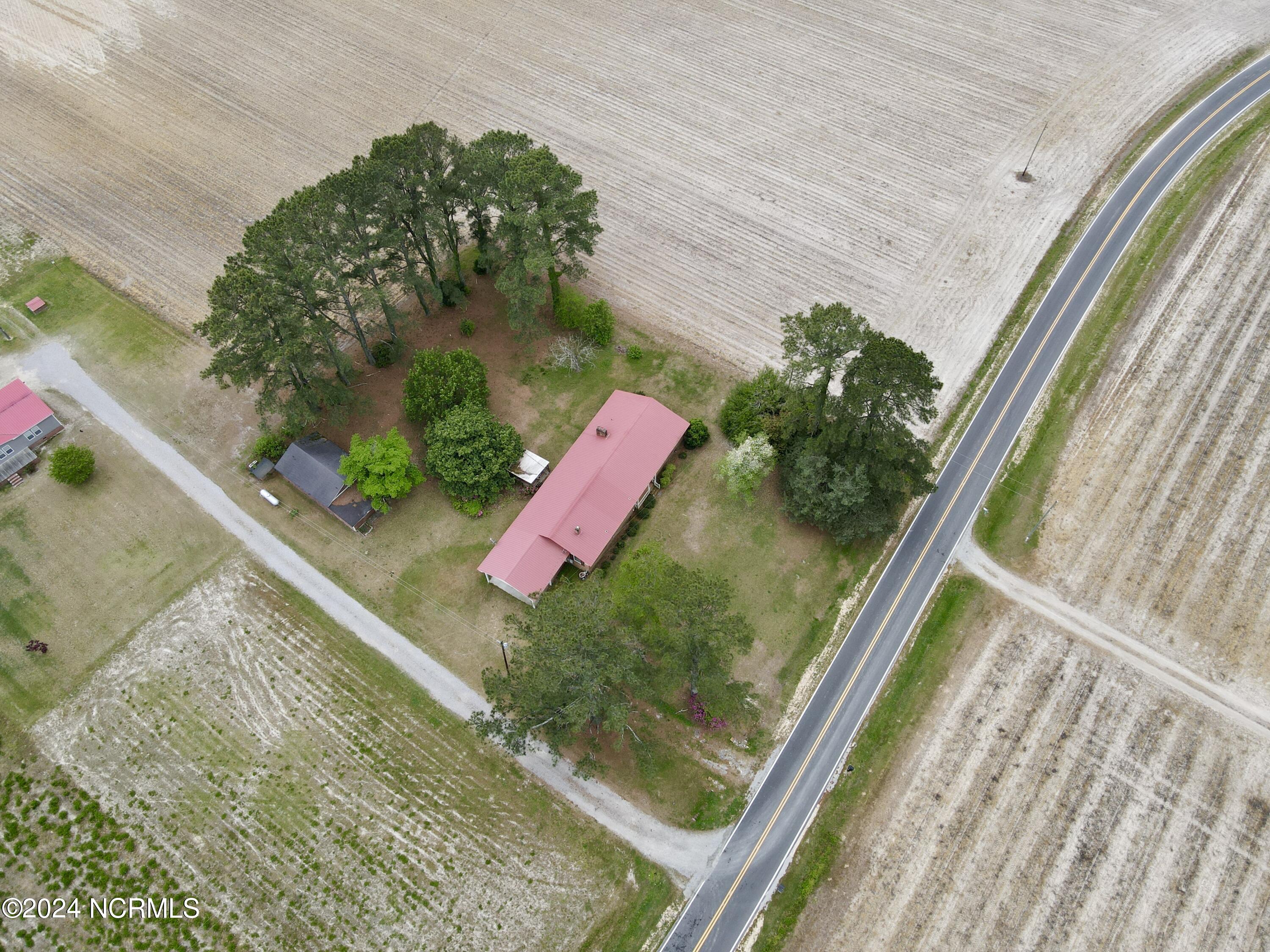 1222 Meadow Branch Road Williamston, NC 27892 - Photo 6 of 39 Front side aerial view