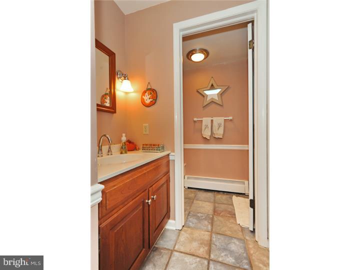 2876 Hickory Hill Road Norristown, PA 19403 - Photo 22 of 25 Gallery Image 22