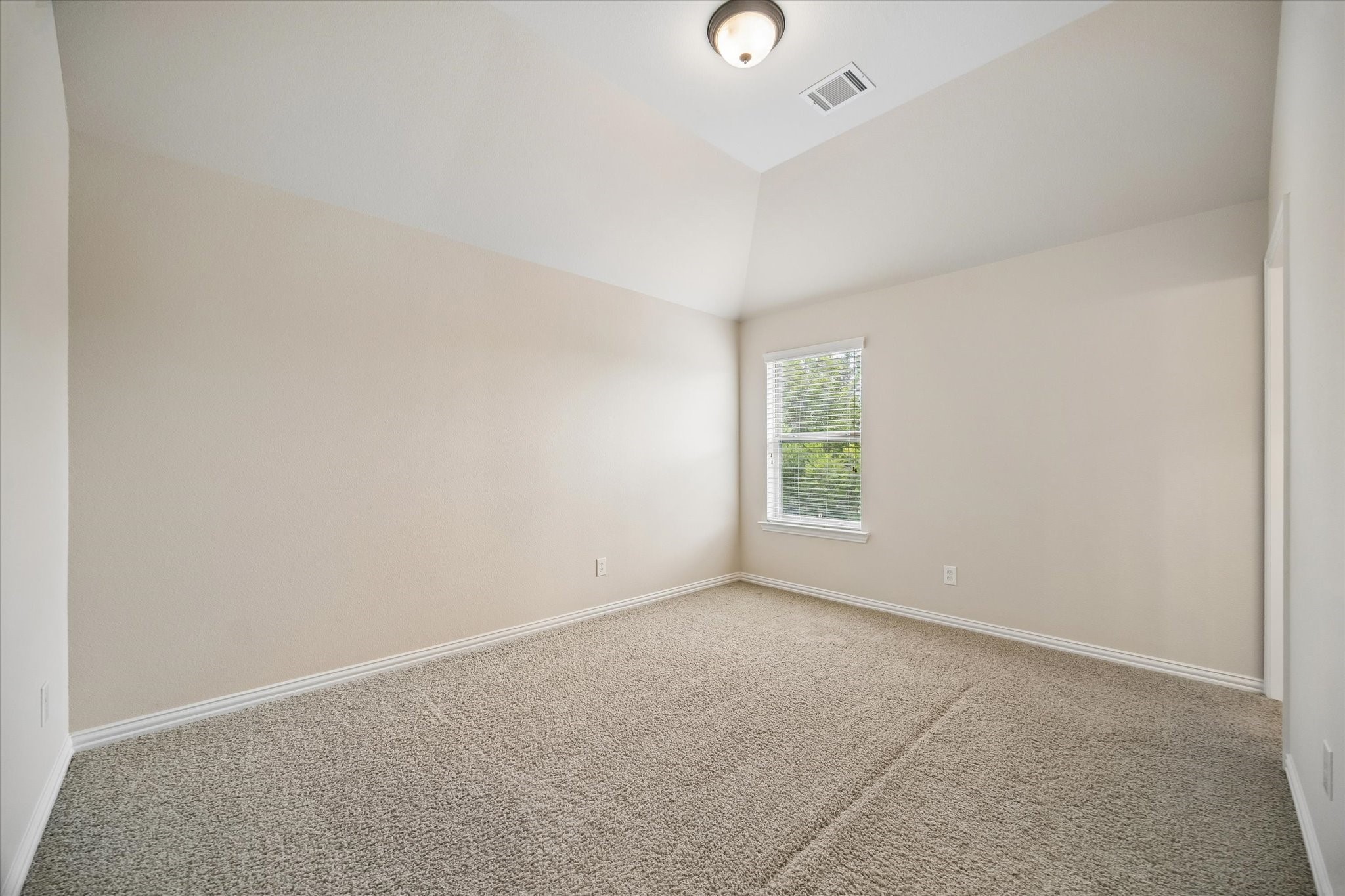 17403 Astrachan Road Richmond, TX 77407 - Photo 24 of 40 Spacious secondary bedrooms.
