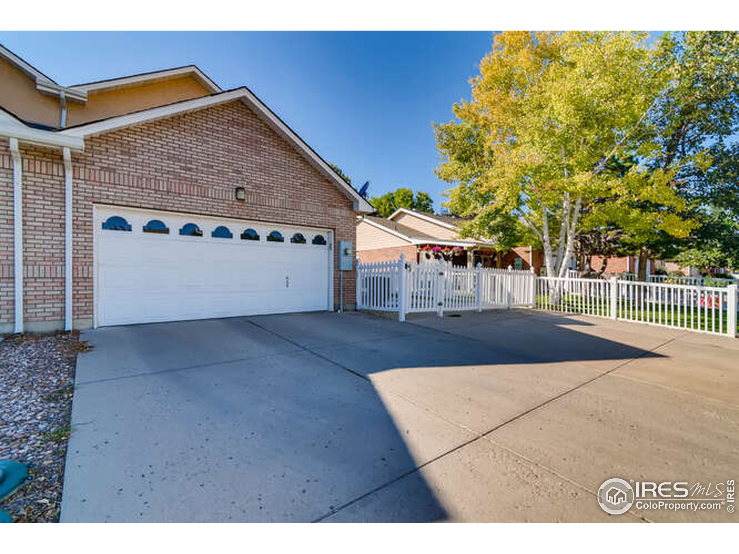 206 Victoria Street Berthoud, CO 80513 - Photo 28 of 29 a view of a backyard
