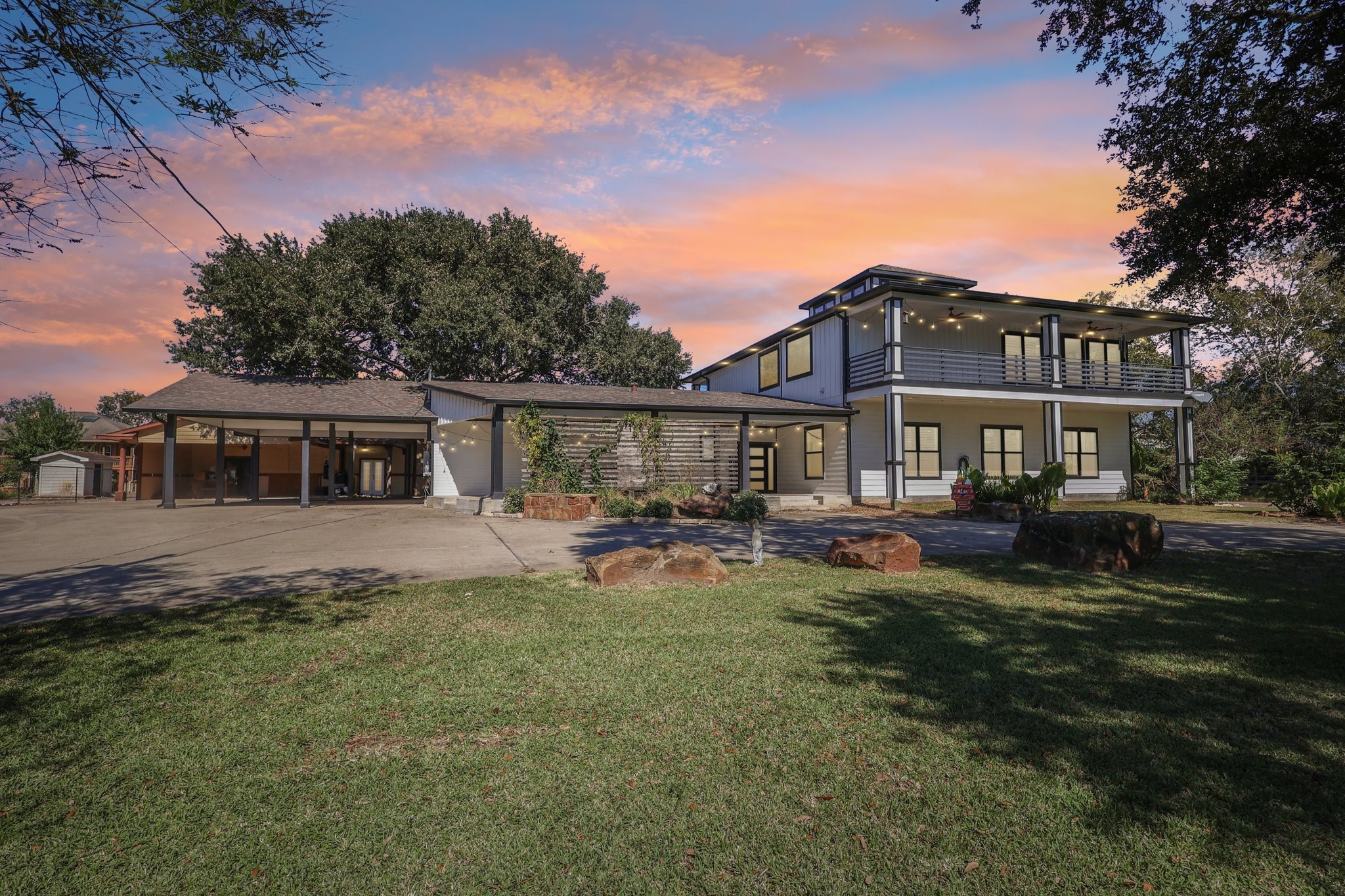 323 East Palm Street Fresno, TX 77545 - Photo 3 of 50