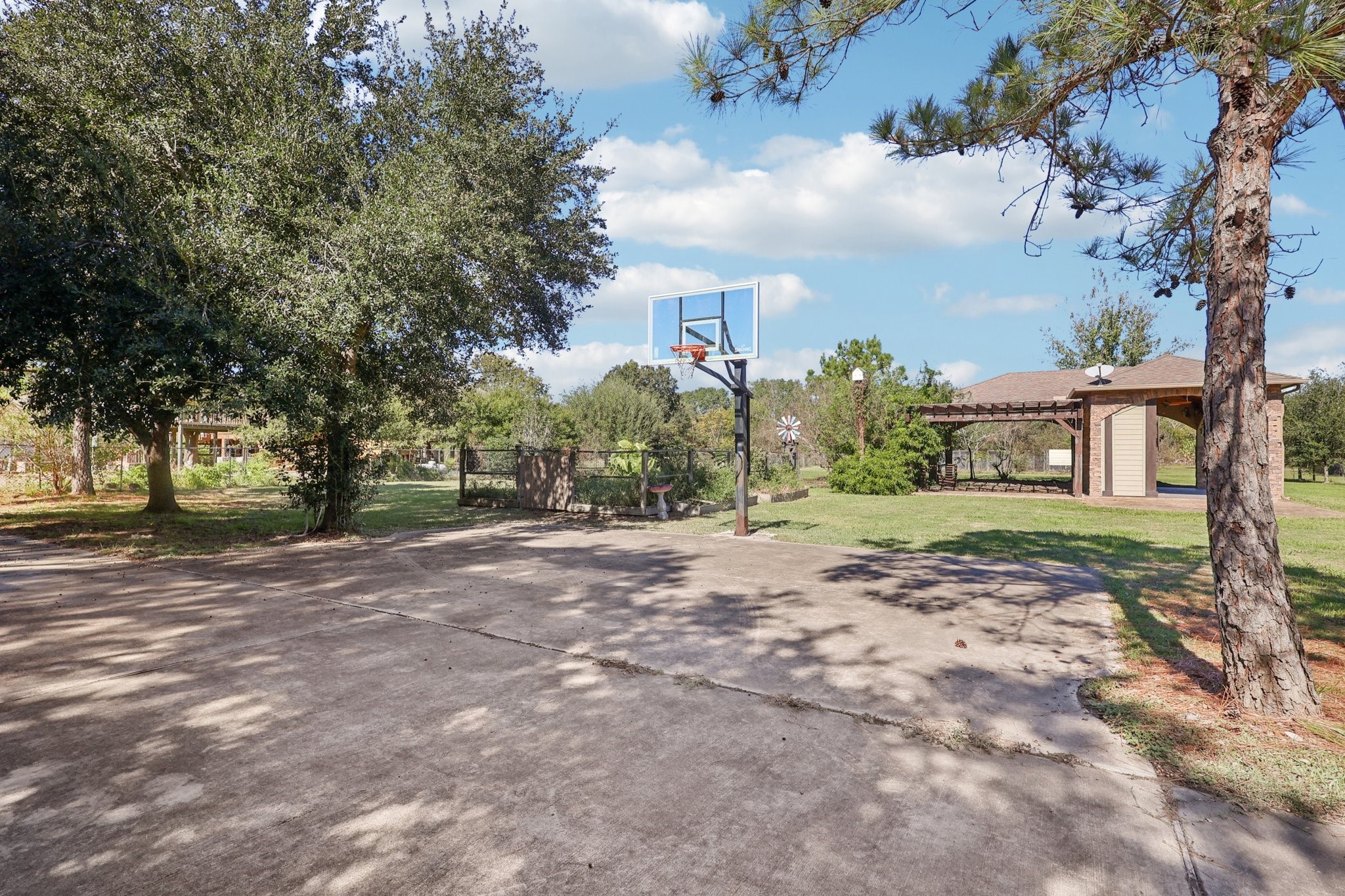 323 East Palm Street Fresno, TX 77545 - Photo 46 of 50