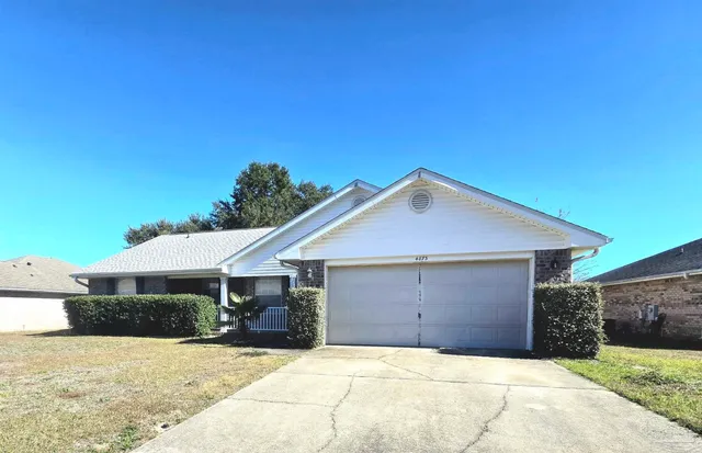 $1,775 | 4873 La Casa Circle, Pace, FL 32571