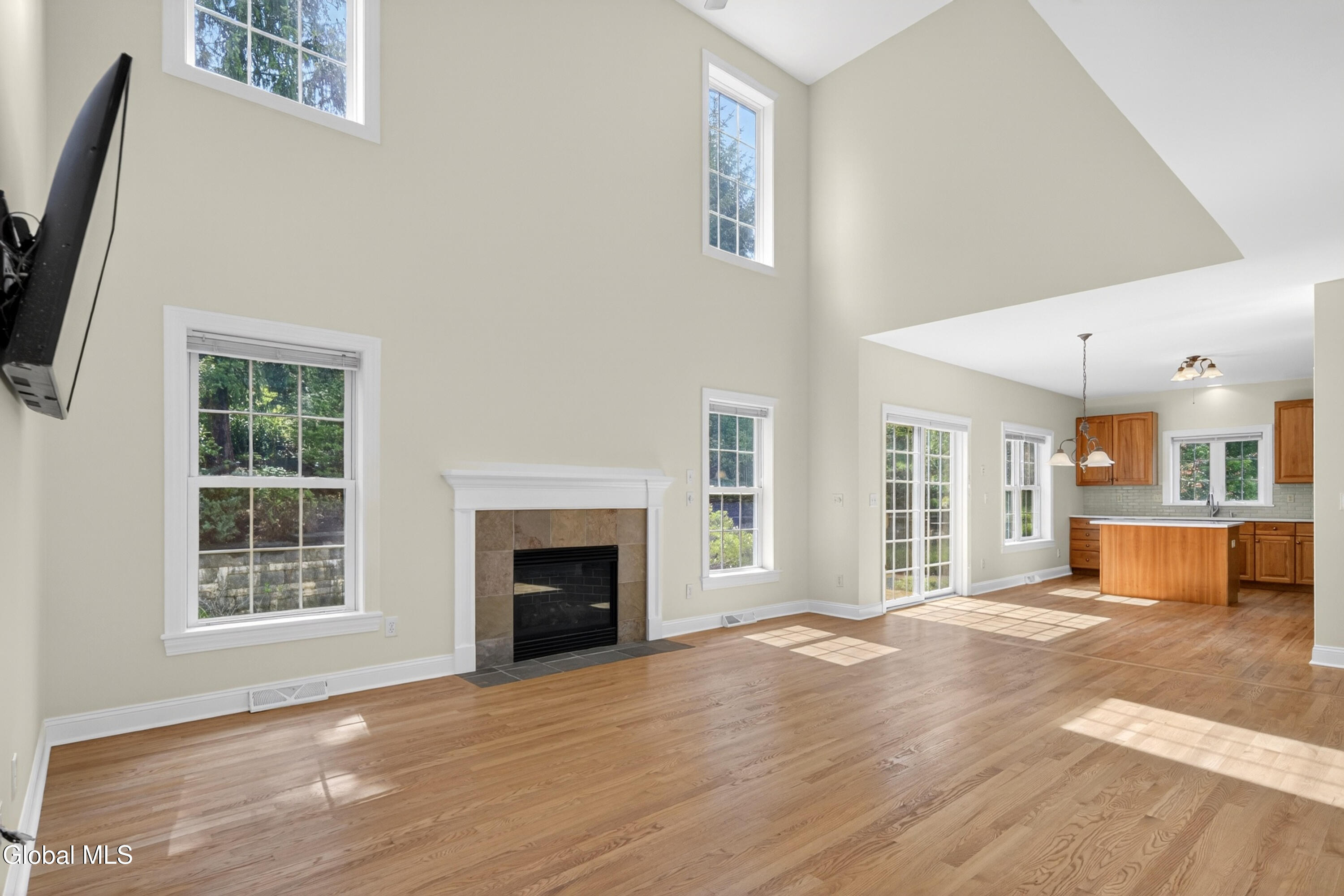 43 Dyke Road Colonie, NY 12110 - Photo 11 of 45 17-print-016_DSC02236