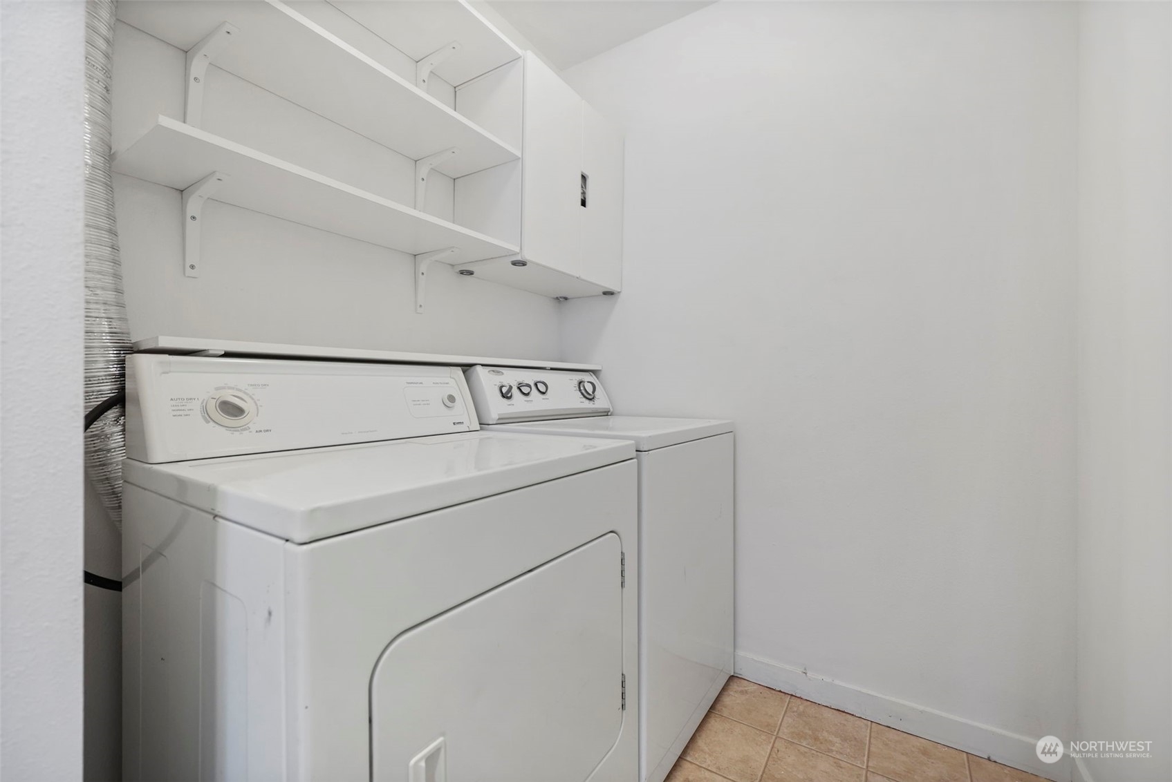 1900 Weaver Road, Unit D203 Snohomish, WA 98290 - Photo 16 of 22 Gallery Image 16