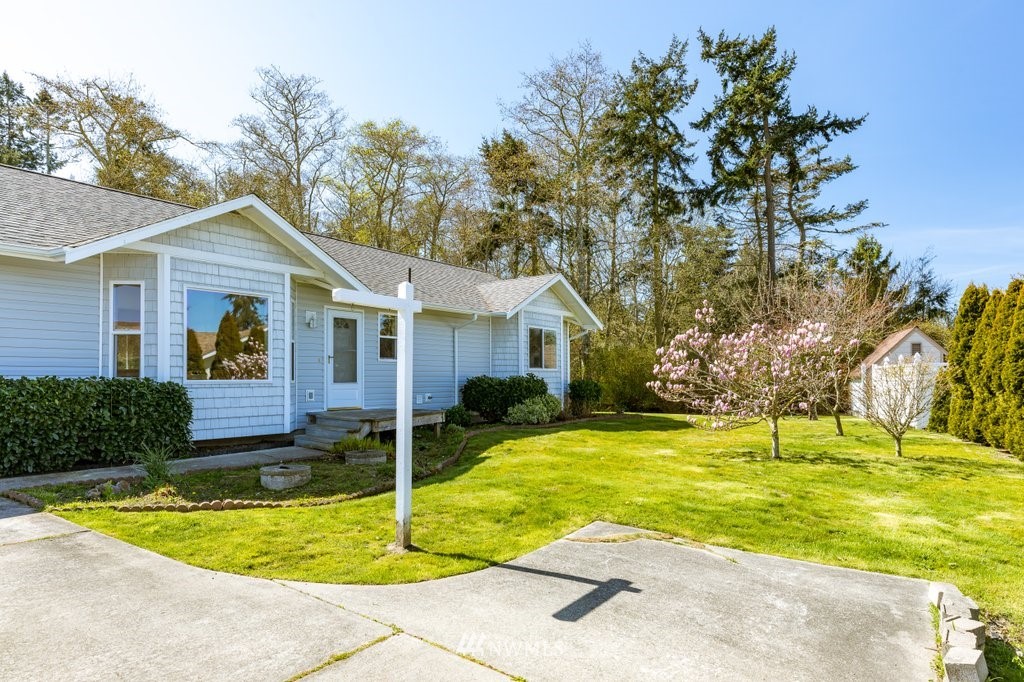 2285 Williams Road Oak Harbor, WA 98277 - Photo 4 of 23 Gallery Image 4