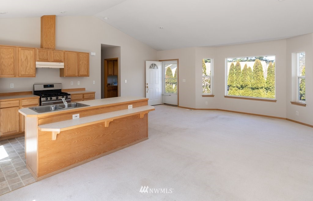 2285 Williams Road Oak Harbor, WA 98277 - Photo 6 of 23 Gallery Image 6